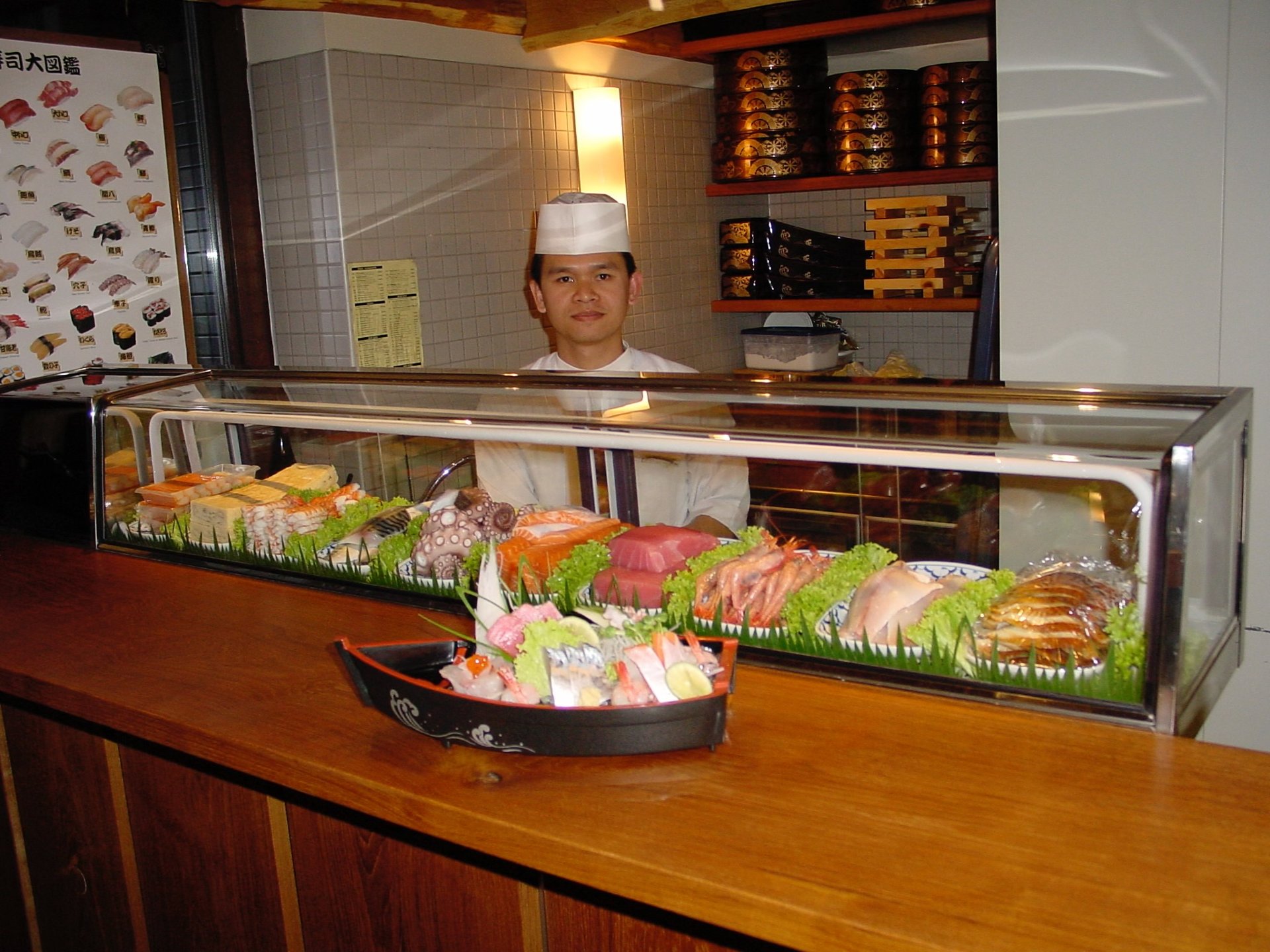 Sushi-Koch Roengchon am Tresen